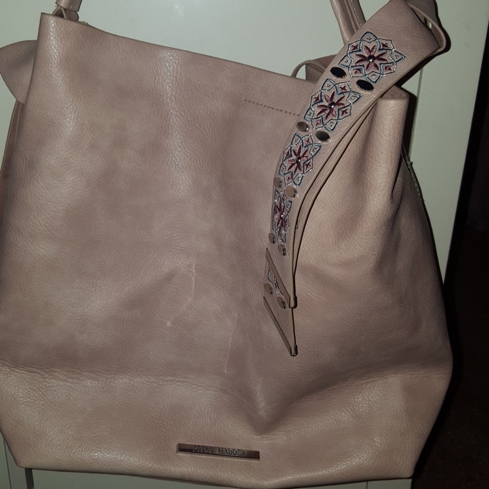 Steven madden hobo blush purse with embroidery